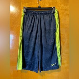 Nike, unisex size XL, athletic shorts